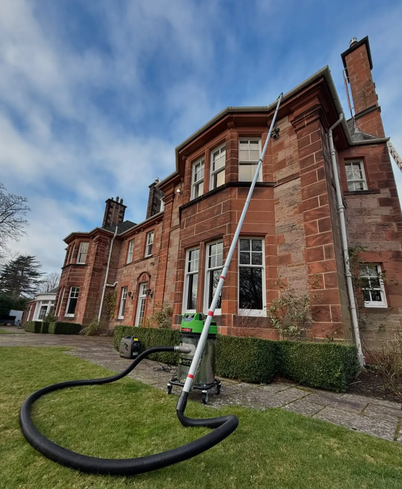 Gutter Vacuum Cleaning