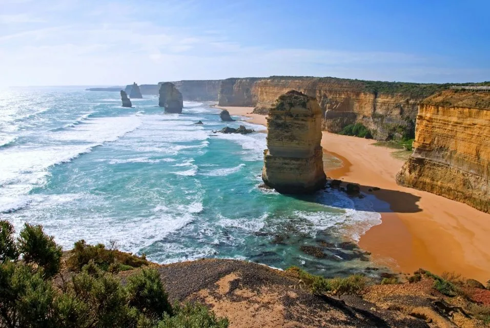 Explore the Spectacular Great Ocean Road on a Melbourne Day Tour